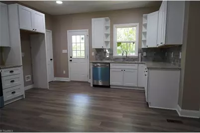 1213 Hillcrest Drive, Thomasville, NC 27360 - Photo 12
