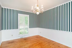 1004 Lamp Post Ln, Greensboro, NC 27410 - Photo 8