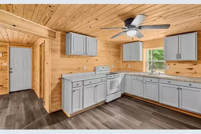 3092 Denton Road, Denton, NC 27239 - Photo 8