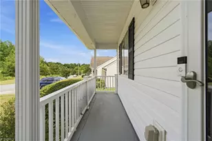 2545 Stratford Lake Rd, Winston-Salem, NC 27103 - Photo 4