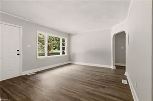 109 Pratt Rd, Kernersville, NC 27284 - Photo 6