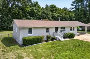 5423 Keenan Dr, Browns Summit, NC 27214 - Photo 2
