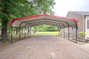 564 McDermott St, Asheboro, NC 27205 - Photo 4