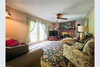 4205 Gardenspring Drive, Clemmons, NC 27012 - Photo 4
