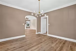 405 Spring St, Thomasville, NC 27360 - Photo 10