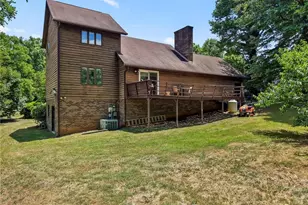 512 Forest Ln, Yadkinville, NC 27055 - Photo 8