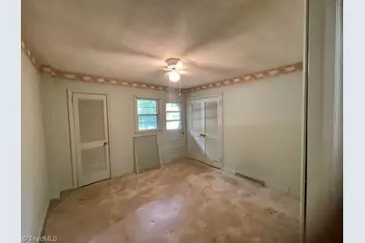 404 Western Boulevard, Lexington, NC 27295 - Photo 6