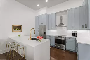 400 W 4th St, Winston-Salem, NC 27101 - Photo 14