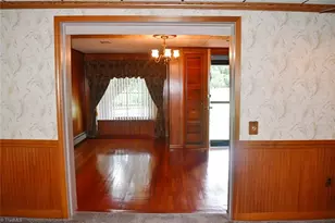 2575 Country Club Rd, Wilkesboro, NC 28697 - Photo 14