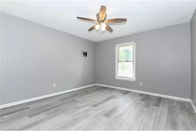 2208 Franklin Court, Burlington, NC 27215 - Photo 12
