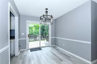 2208 Franklin Ct, Burlington, NC 27215 - Photo 8