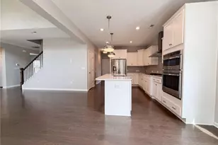 801 Blue Moon Ct, Greensboro, NC 27455 - Photo 2