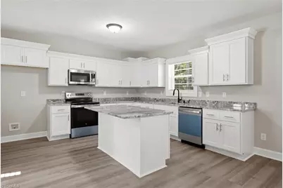 1024 Franklin Street, Winston-Salem, NC 27101 - Photo 14