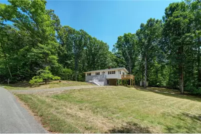 214 Regency Drive, Reidsville, NC 27320 - Photo 6