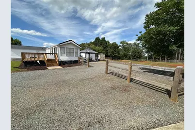 143 Dove Lane, New London, NC 28127 - Photo 32