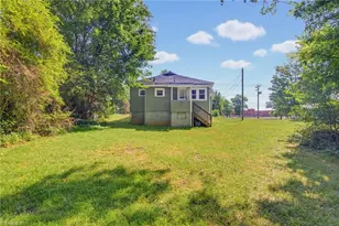 717 Patrick St, Eden, NC 27288 - Photo 26