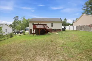 715 Dillon St, Thomasville, NC 27360 - Photo 24