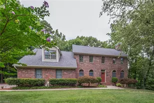2448 Glen Cove Way, High Point, NC 27265 - Photo 2
