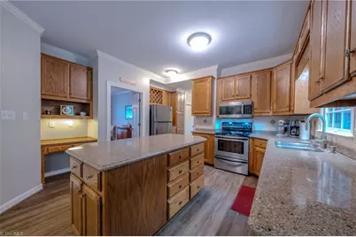 2448 Glen Cove Way, High Point, NC 27265 - Photo 10