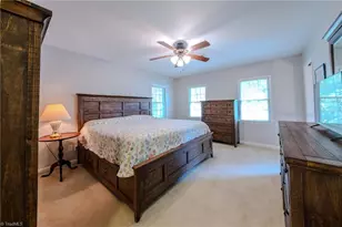 2448 Glen Cove Way, High Point, NC 27265 - Photo 26