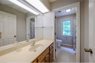 2448 Glen Cove Way, High Point, NC 27265 - Photo 36