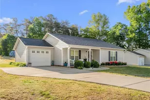 729 Bailey Rd, Winston-Salem, NC 27107 - Photo 2