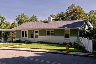 226 E Lebanon St, Mount Airy, NC 27030 - Photo 1
