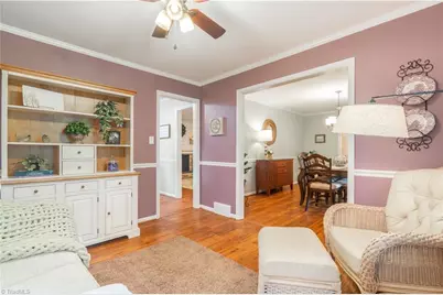 4921 Gladwyn Drive, Winston-Salem, NC 27104 - Photo 10