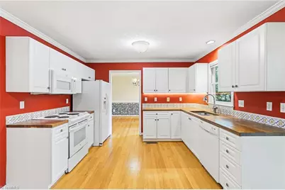 1424 Brookwood Drive, Winston-Salem, NC 27106 - Photo 16