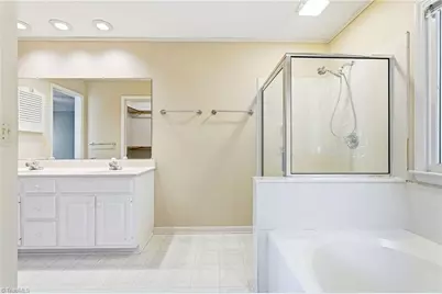 1424 Brookwood Drive, Winston-Salem, NC 27106 - Photo 38