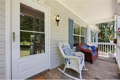 212 Lakeview Drive, Pelham, NC 27311 - Photo 4