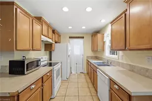 212 Lakeview Dr, Pelham, NC 27311 - Photo 8
