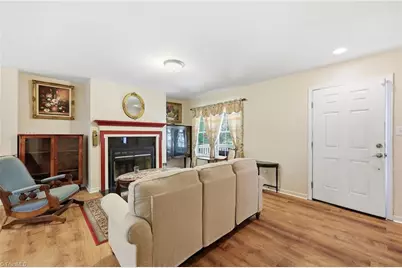212 Lakeview Drive, Pelham, NC 27311 - Photo 4