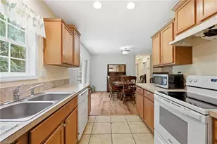 212 Lakeview Dr, Pelham, NC 27311 - Photo 12