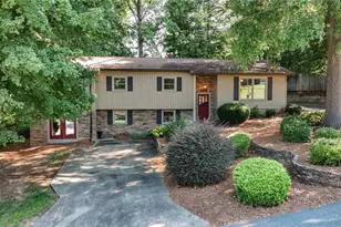 1524 Holly Cir, Wilkesboro, NC 28697 - Photo 1