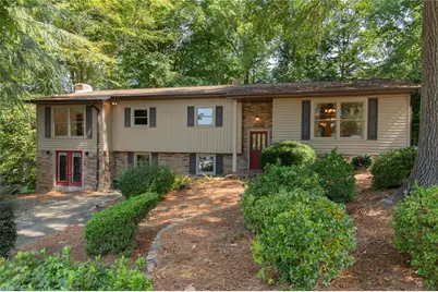 1524 Holly Circle, Wilkesboro, NC 28697 - Photo 2