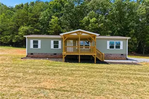 4963 Rhoney Rd, Connelly Springs, NC 28612 - Photo 4