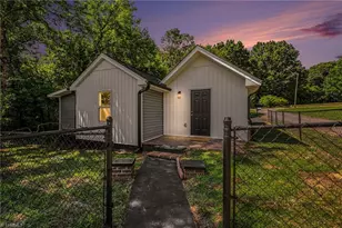 607 Truman St, Eden, NC 27288 - Photo 2