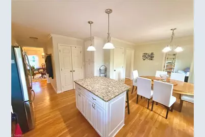 1104 Elmwood Avenue, High Point, NC 27265 - Photo 4