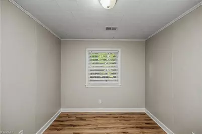 419 Hobson Street, High Point, NC 27260 - Photo 6