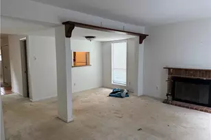 205 Village Ln, Greensboro, NC 27409 - Photo 6