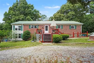 202 Arrowood Ln, Jamestown, NC 27282 - Photo 1