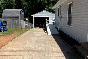 604 Peden St, North Wilkesboro, NC 28659 - Photo 2