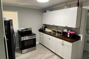 604 Peden St, North Wilkesboro, NC 28659 - Photo 4