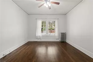 906 W Market St, Greensboro, NC 27401 - Photo 20
