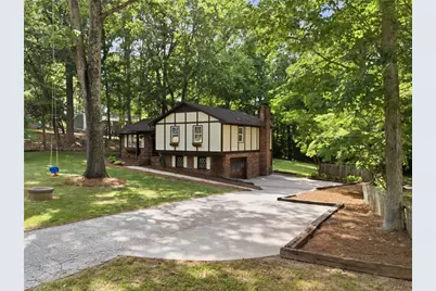 159 Charlotte Place, Advance, NC 27006 - Photo 2