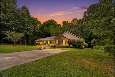376 Staplewood Road, Lexington, NC 27295 - Photo 2