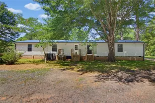 1041 Whitts Rd, Madison, NC 27025 - Photo 4