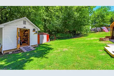 413 & 415 E Dayton Avenue, High Point, NC 27262 - Photo 16