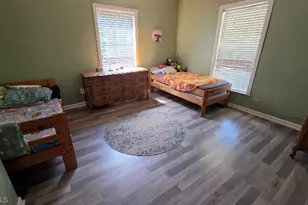 912 Overlook Ave, Eden, NC 27288 - Photo 8